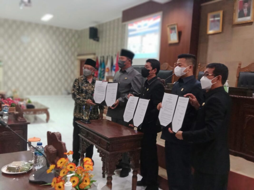 Dprd Anambas Gelar Paripurna Persetujuan Bersama Ranperda Rtrw Dan